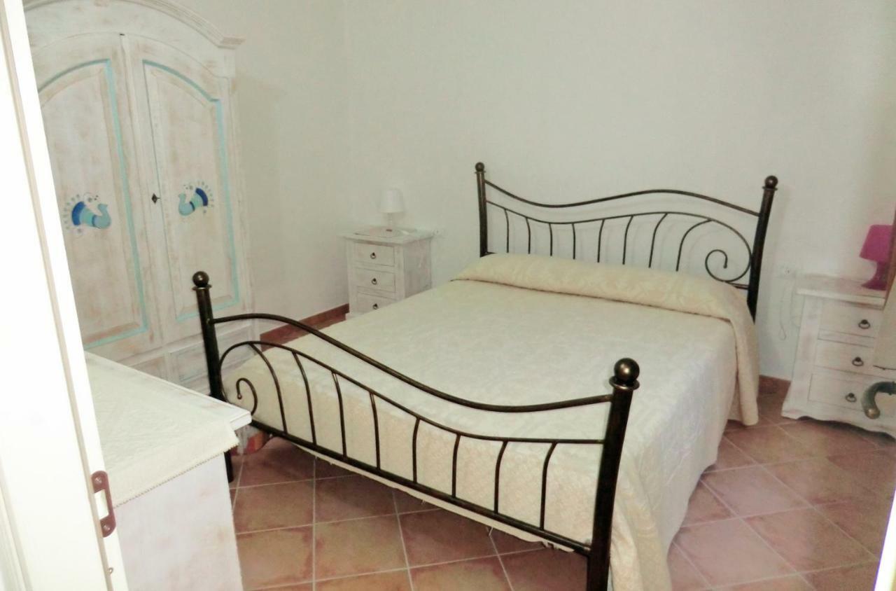 Appartamento Al Mare Via Delle Mimose Bari Sardo Exterior photo